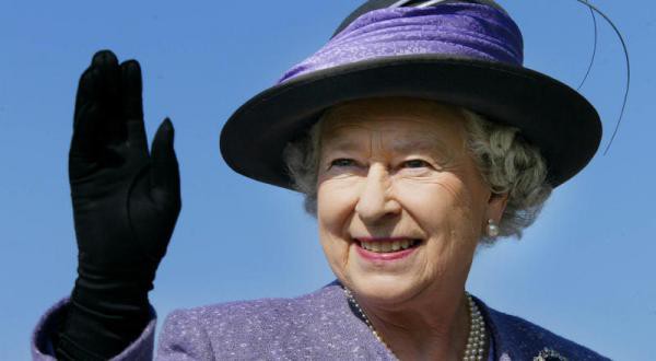 الملكة اليزابيث تحتفل بعيد ميلادها 91 