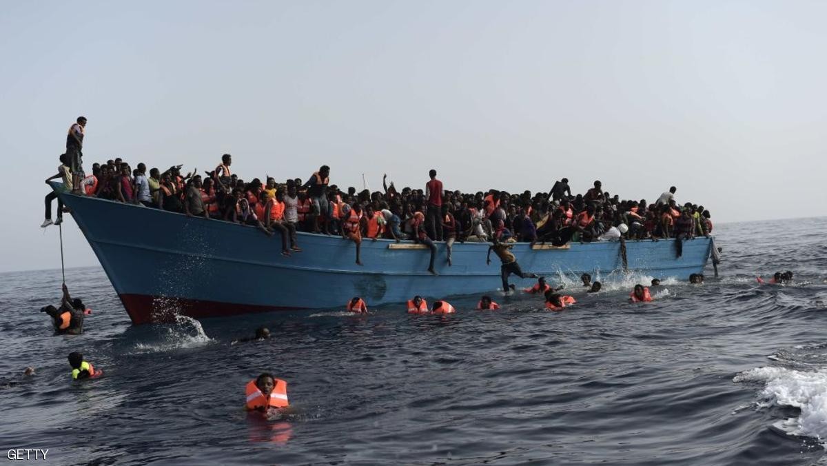 تصاعد تدفق اللاجئين والمهاجرين من ليبيا إلى أوروبا 