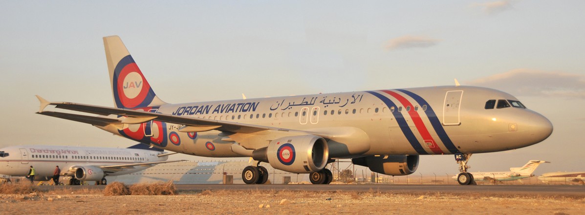 رفع حظر الإلكترونيات على الطائرات الأردنية إلى لندن 