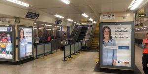 غضب سكان لندن من ملصقات إعلان "تريفاغو" المنتشرة في كل مكان بمحطات مترو الأنفاق 