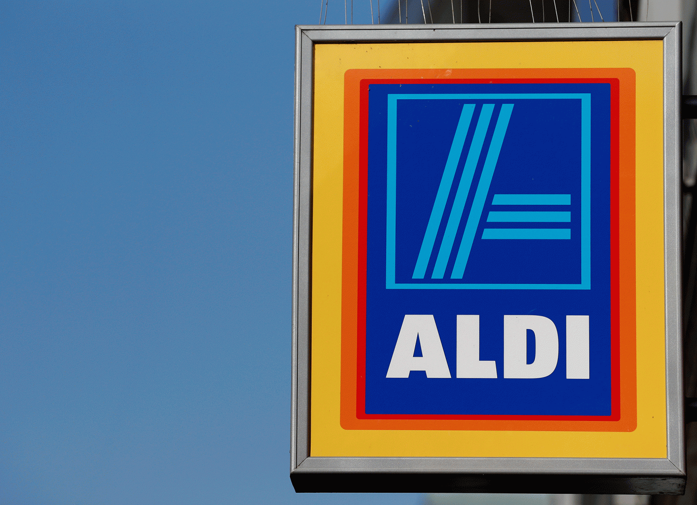 متجر "ألدي" يضاعف التكلفة على العديد من الزبائن في "ميدلاند" 