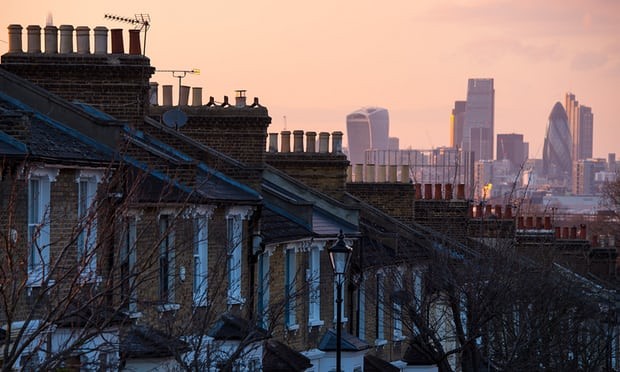 أكثر من نصف سكان لندن من الأسر العاملة يعيشون في الفقر 