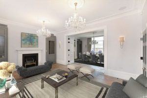 أين يقع المنزل المعروض للإيجار بسعر 500.000£ في السنة في لندن؟ 