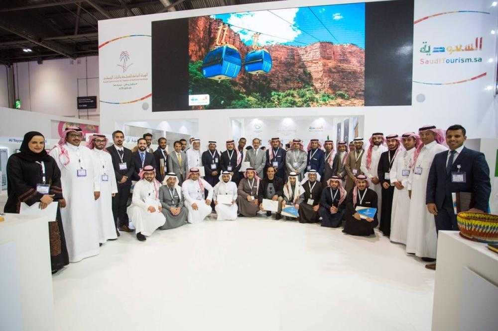 الملحق الثقافي السعودي في لندن يكرم المشاركين بـ«جناح المملكة» في معرض سوق السفر العالمي 2017 