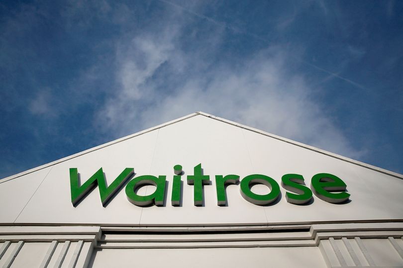 وايتروز "Waitrose" تحظر بيع مشروبات الطاقة لمن هم أقل من 16 عام 