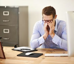 دراسة: البريطانيون يقضون أكثر من سبع سنوات ونصف من حياتهم يشعرون بالتعب 