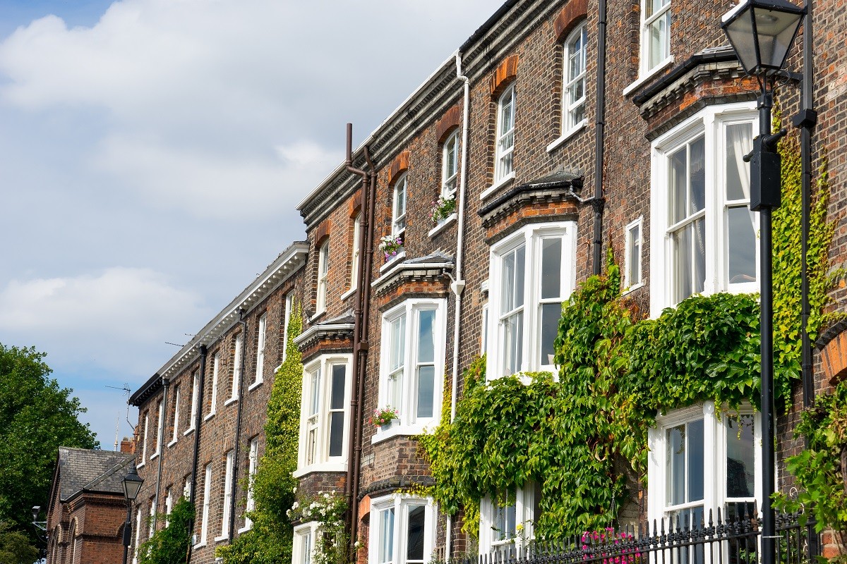 الفجوة بين أسعار الطلب والبيع للمنازل في لندن تصل إلى 27 ألف جنيه استرليني 