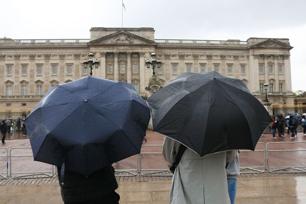 بريطانيا تستعد لمواجهة موجة من الطقس البارد والرياح القوية مع هطول أمطار غزيرة هذا الأسبوع 