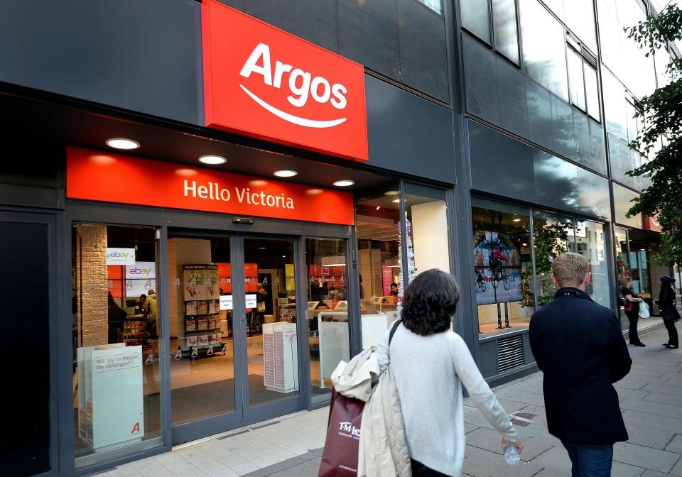 متاجر Argos تسحب مدافئ بسبب مخاوف من الحرائق 