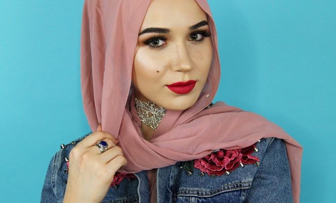 نبيلة بي: مصممة أزياء تعكس وجه و ذوق المرأة المسلمة 
