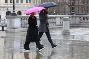 تحذيرات من فيضانات وأمطار في المملكة المتحدة بداية من الجمعة المقبلة 