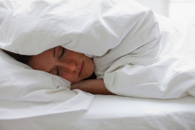 تعرف على نوع الملابس التي تساعدك على النوم أسرع بمدة 15 دقيقة 