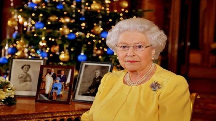 سبب محزن يدفع الملكة لإبقاء زينة عيد الميلاد كل عام حتى فبراير! 