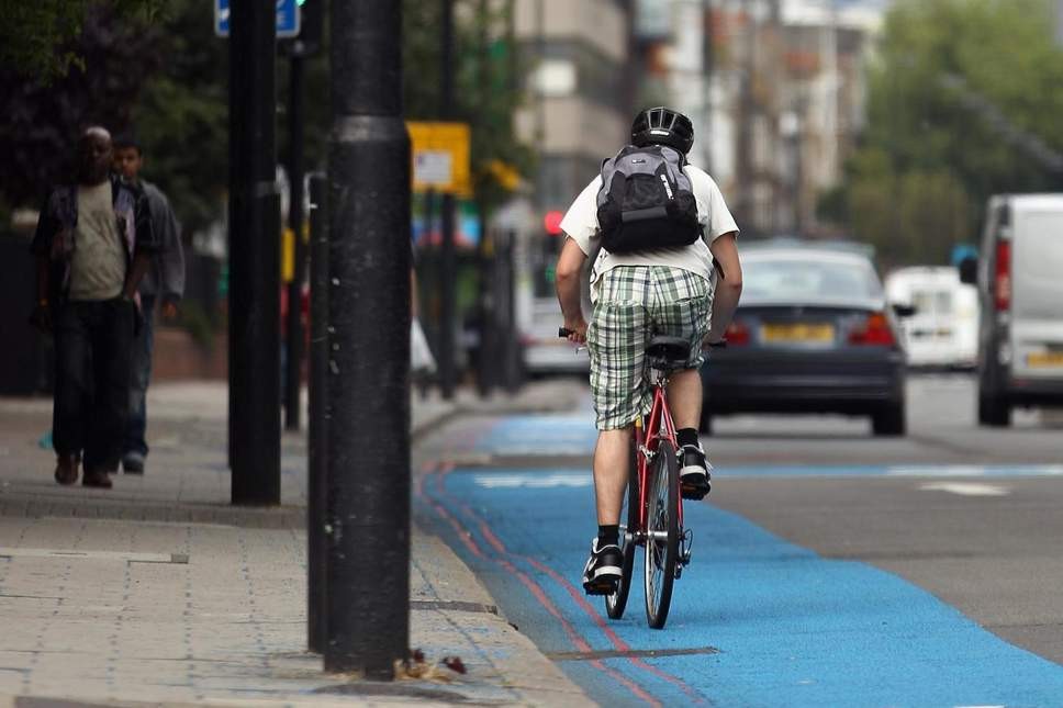 اقتراح بناء أول مسار آمن لركوب الدراجات الهوائية في غرب لندن 