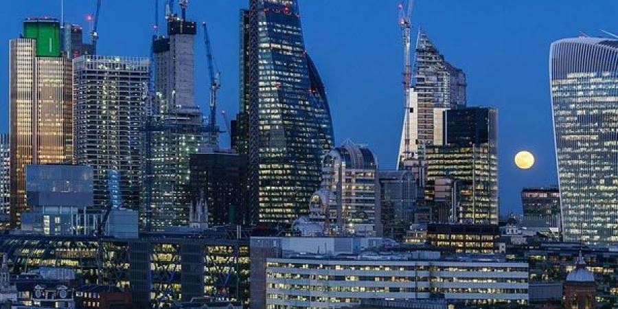 ارتفاع عدد المنازل قيد الإنشاء غير المباعة في "لندن" لمستوى قياسي 