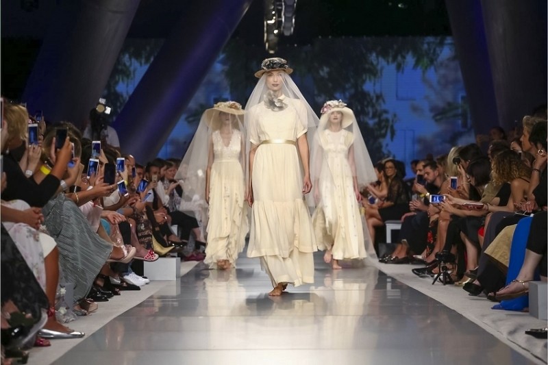 انطلاق فعاليات أسبوع الموضة العربي في دبي 