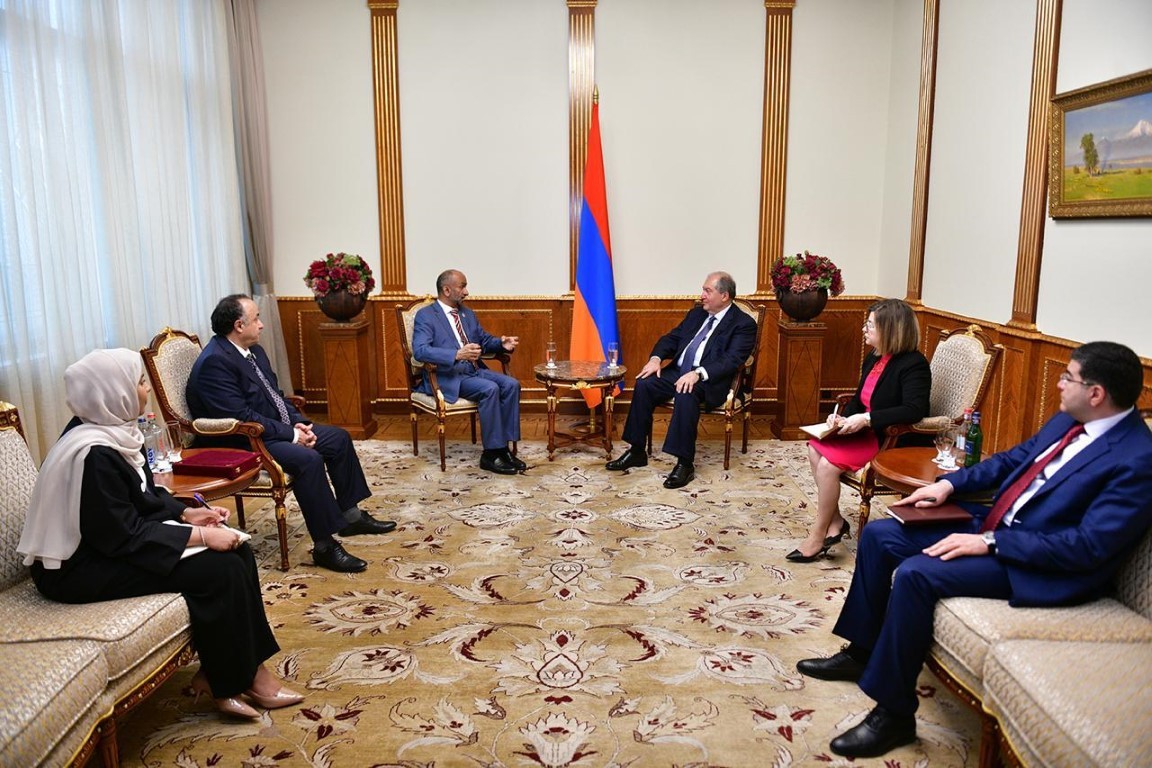 رئيس المجلس العالمي للتسامح والسلام يزور جهات رسمية وأكاديمية في أرمينيا 