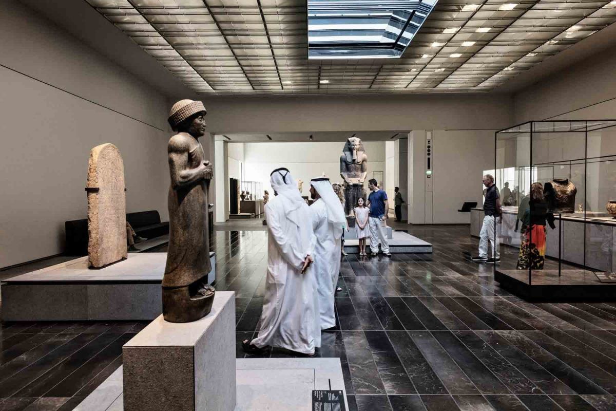 الإمارات في صدارة دول الشرق الأوسط في تجارة التحف الفنية 