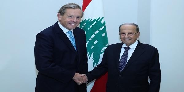 المبعوث التجاري البريطاني للبنان يناقش قضايا التجارة والاقتصاد بين البلدين خلال زيارته 
