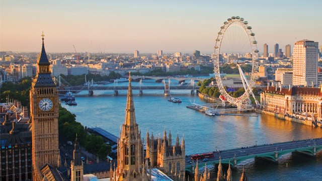 7 أشياء عليك الحذر عند القيام بها في لندن لتتجنب إثارة غضب البريطانيين 