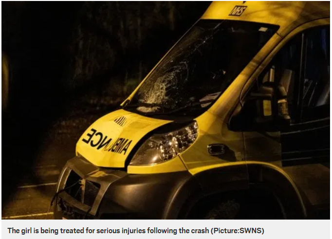 سيارة إسعاف تصطدم بطفلة بريطانية خلال توجهها لأداء عملها في بريطانيا 