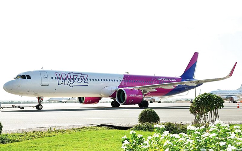 إطلاق ثاني شركة طيران اقتصادي في أبوظبي تحت اسم "ويز إير" خلال العام المقبل 