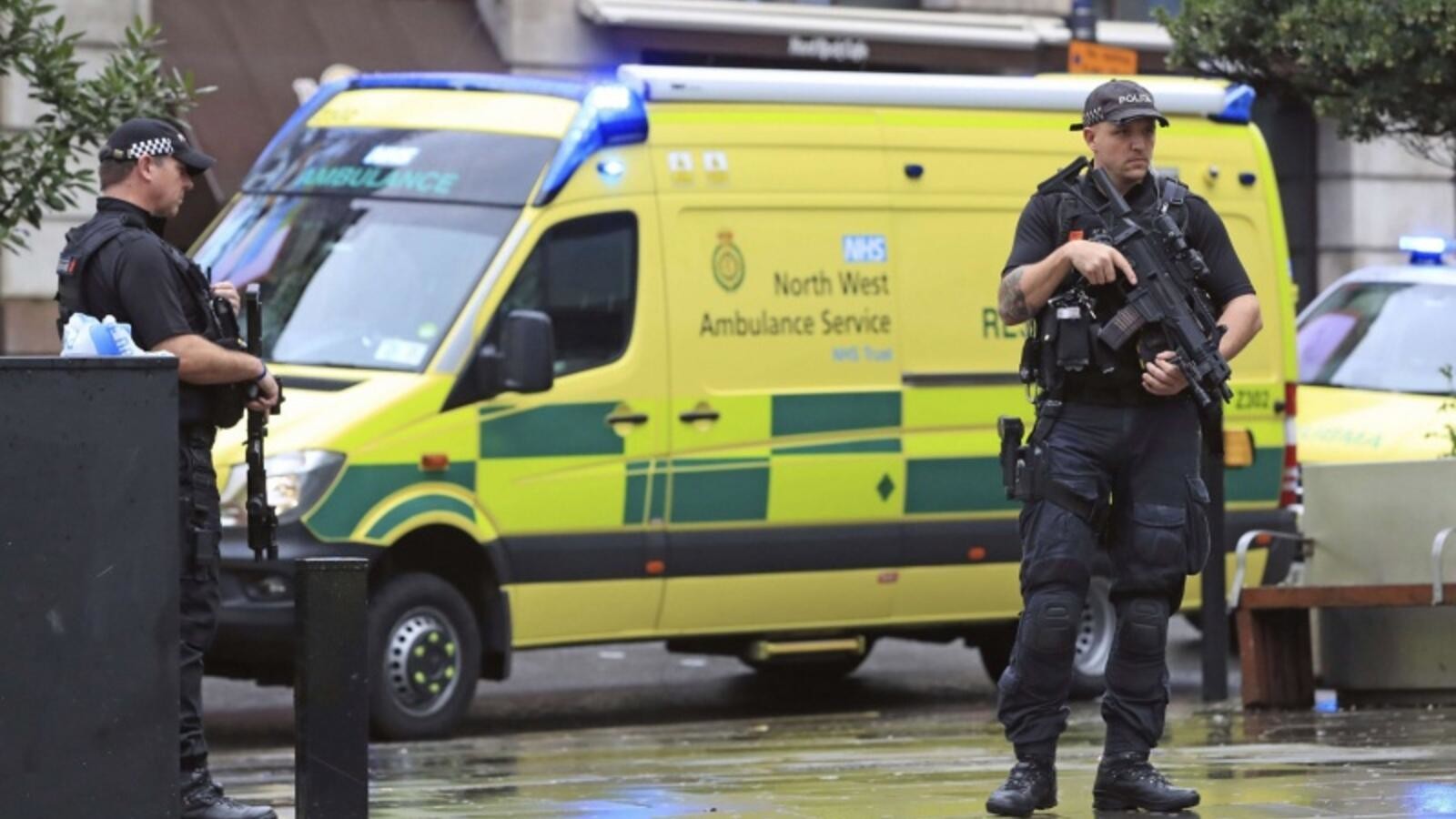الشرطة البريطانية تعلن عن حادثة طعن في مانشستر وإصابة 4 أشخاص 