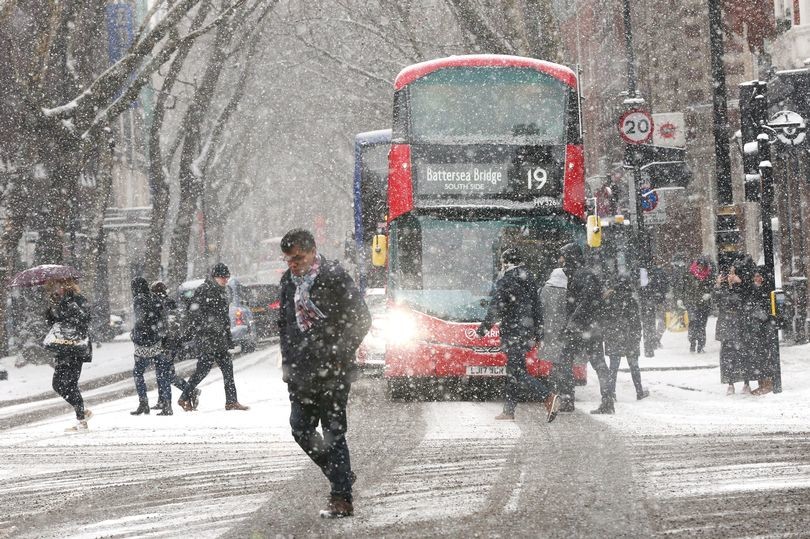هل سنشاهد الثلوج تتساقط في لندن خلال شهر مارس؟ 