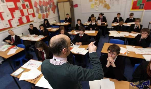 مدارس بريطانيا تستعد لتعليم الطلاب عن بعد لاحتمال إغلاقها بسبب كورونا 