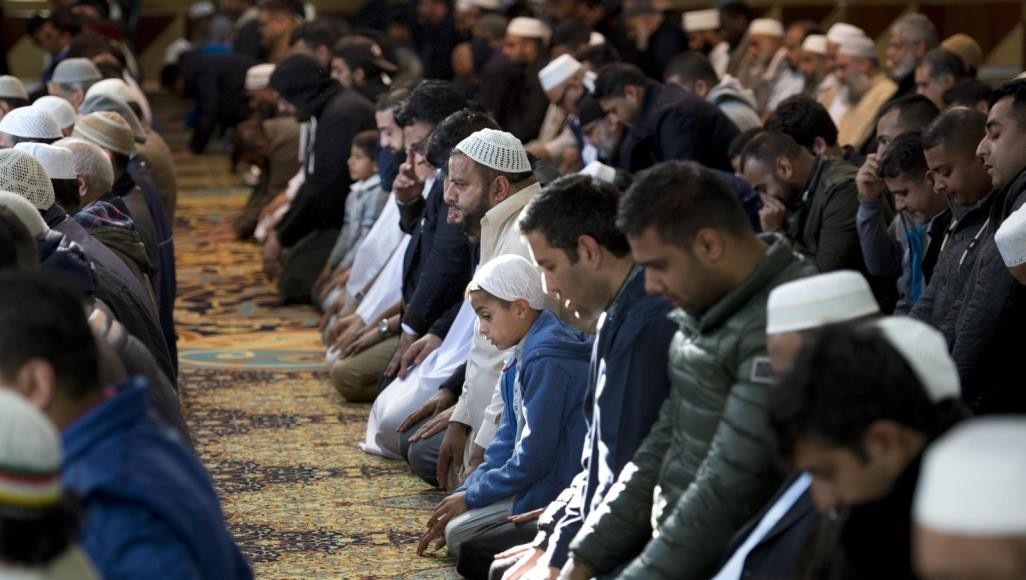 كيف سيقضي المسلمون في بريطانيا شهر رمضان خلال أزمة فيروس كورونا؟ 