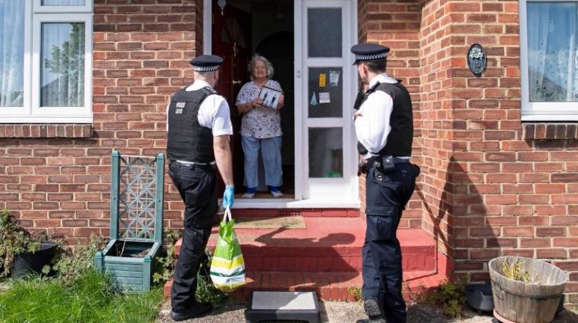 شرطة لندن تطلق مبادرة لمساعدة كبار السن خلال أزمة فيروس كورونا 