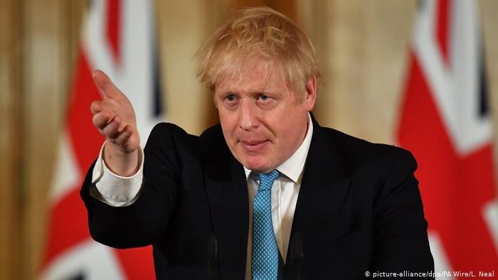 رئيس الوزراء البريطاني يؤكد ان بإمكان السلطات اعادة فرض الحجر الصحي ان ازداد تفشي كورونا 