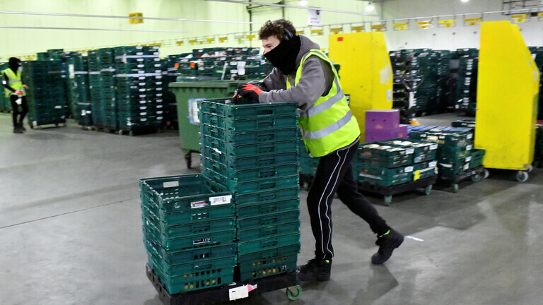 وسط احتمالات خروج بريطانيا من الاتحاد الأوروبي، السلطات البريطانية تدعو المتاجر لتخزين المواد الغذائية 