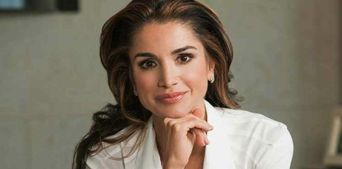 أجمل إطلالات الملكة رانيا خلال عام 2020 