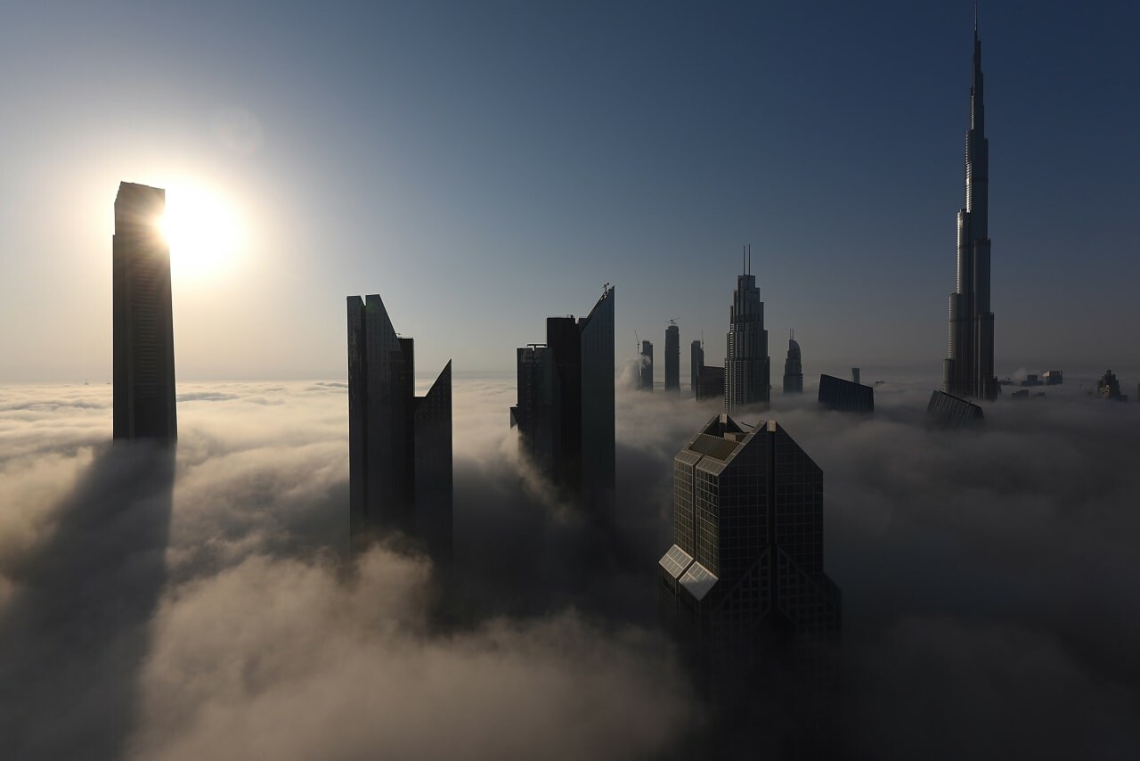 الإمارات تمنح جنسيتها للمستثمرين وعائلاتهم 