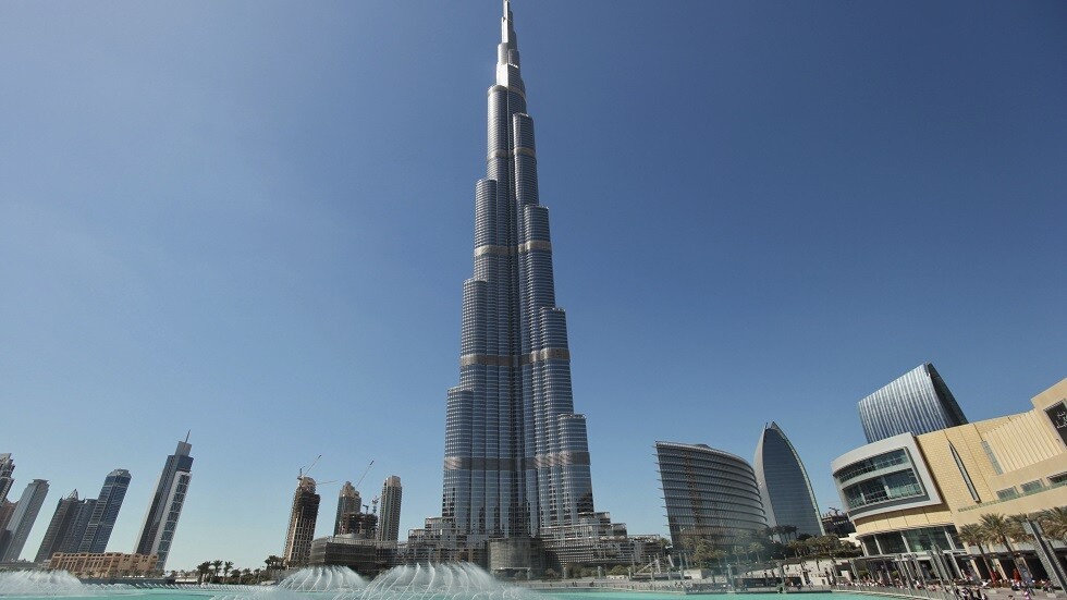 11 عاماً على تحقيق المستحيل.. برج خليفة يخطف أنظار العالم 