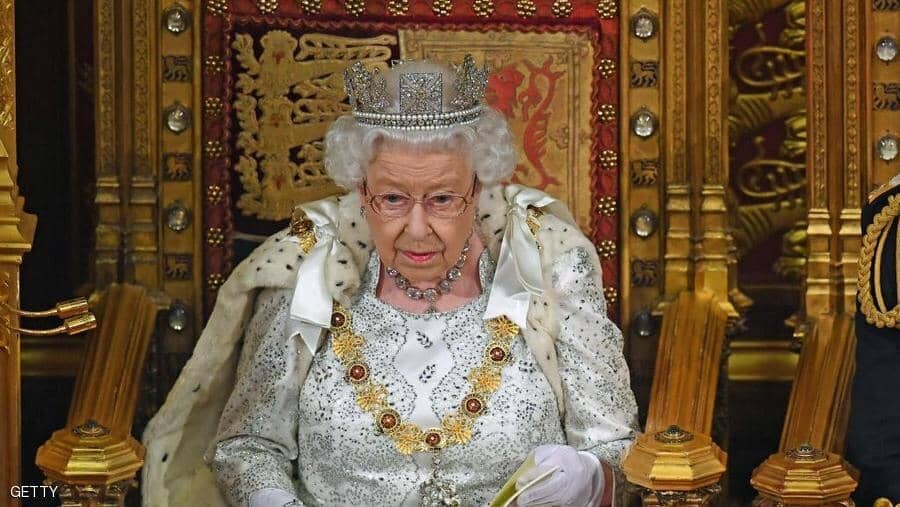 تعرف على الامتيازات الملكية والرفاهية الكبيرة التي تحيط بالملكة إليزابيث الثانية .. 