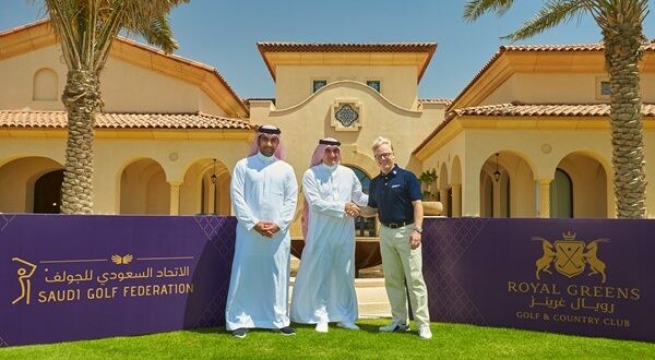 أبطال العالم في الجولف ينافسون في البطولة الدولية السعودية للجولف 