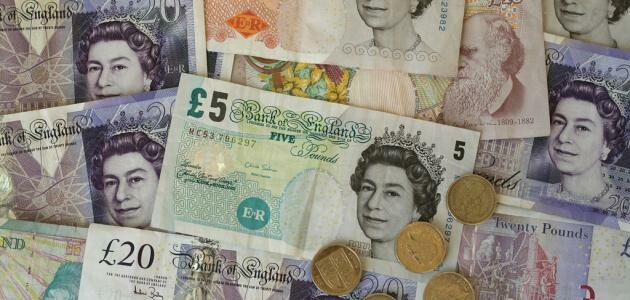 بنك إنكلترا يدعو إلى استبدال الأوراق النقدية من فئة 20 و 50 باوند قبل نهاية الشهر 