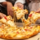 دومينوز يقدم بيتزا مجانية غداً للاحتفال بيوم الحرية 