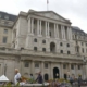 بنك إنجلترا يحذر من أن التضخم سيصل إلى 4٪ هذا العام و يبقي على أسعار الفائدة 