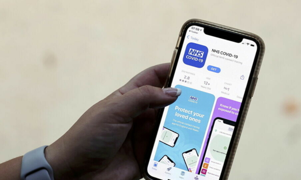 بريطانيا تجري بعض التعديلات في تطبيقها الصحي الخاص NSH بكورونا، تعرف ما هي؟  