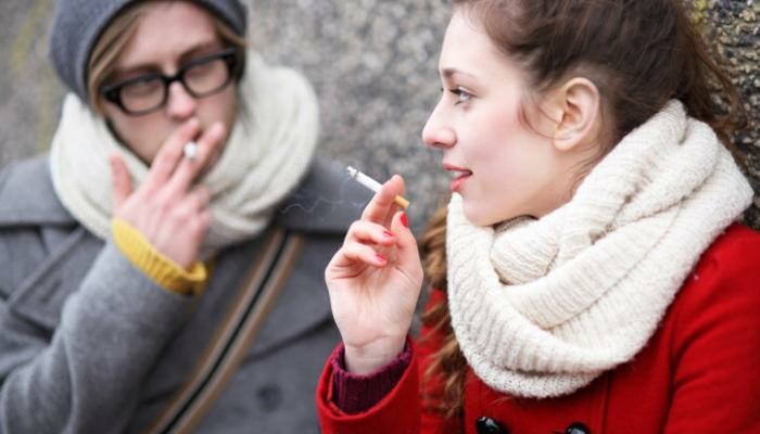 معدل التدخين يرتفع بين الشباب أثناء الإغلاق في إنجلترا 