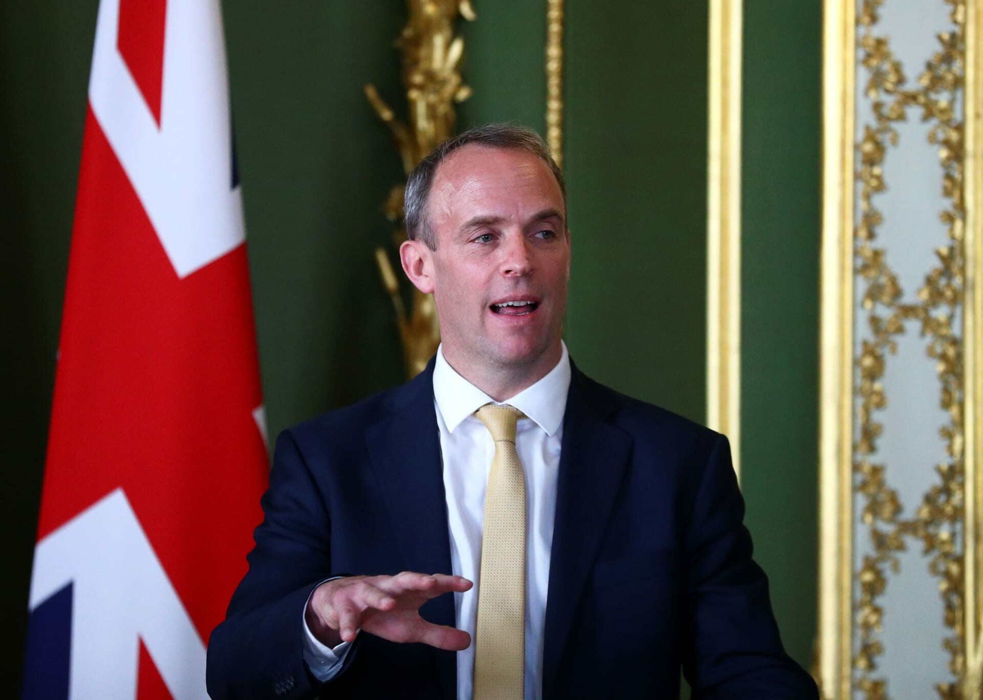 وزير الخارجية البريطانية يرفض استقالته ويدافع عن طريقة تعامله مع أحداث كابل 