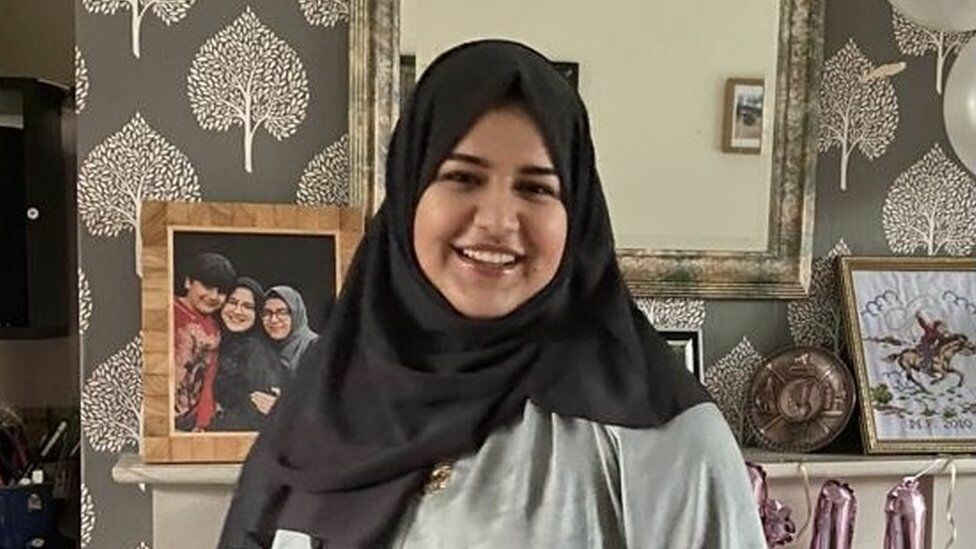 الشابة العراقية زينب الفضال قصة ملهمة لكل الشباب اللاجئين لتحقيق حلمهم بدراسة الطب 