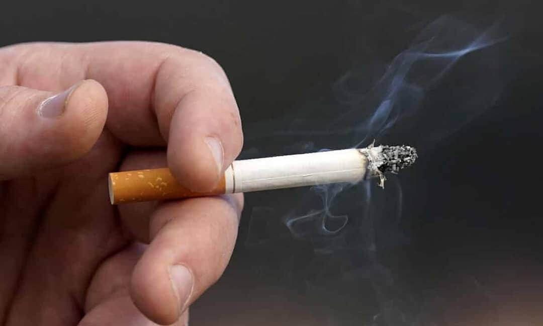 المدخنين أكثر عرضة للدخول إلى المستشفى بسبب  Covid بنسبة تصل إلى 80 ٪ 