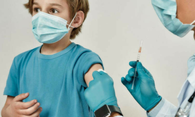 بريطانيا..حملة تطعيم مدرسية ضد كوفيد-19 هذا الشهر 