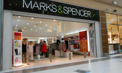 سلسلة متاجر M&S البريطانية تطلق خدمة تأجير الملابس بدلاً من شرائها 