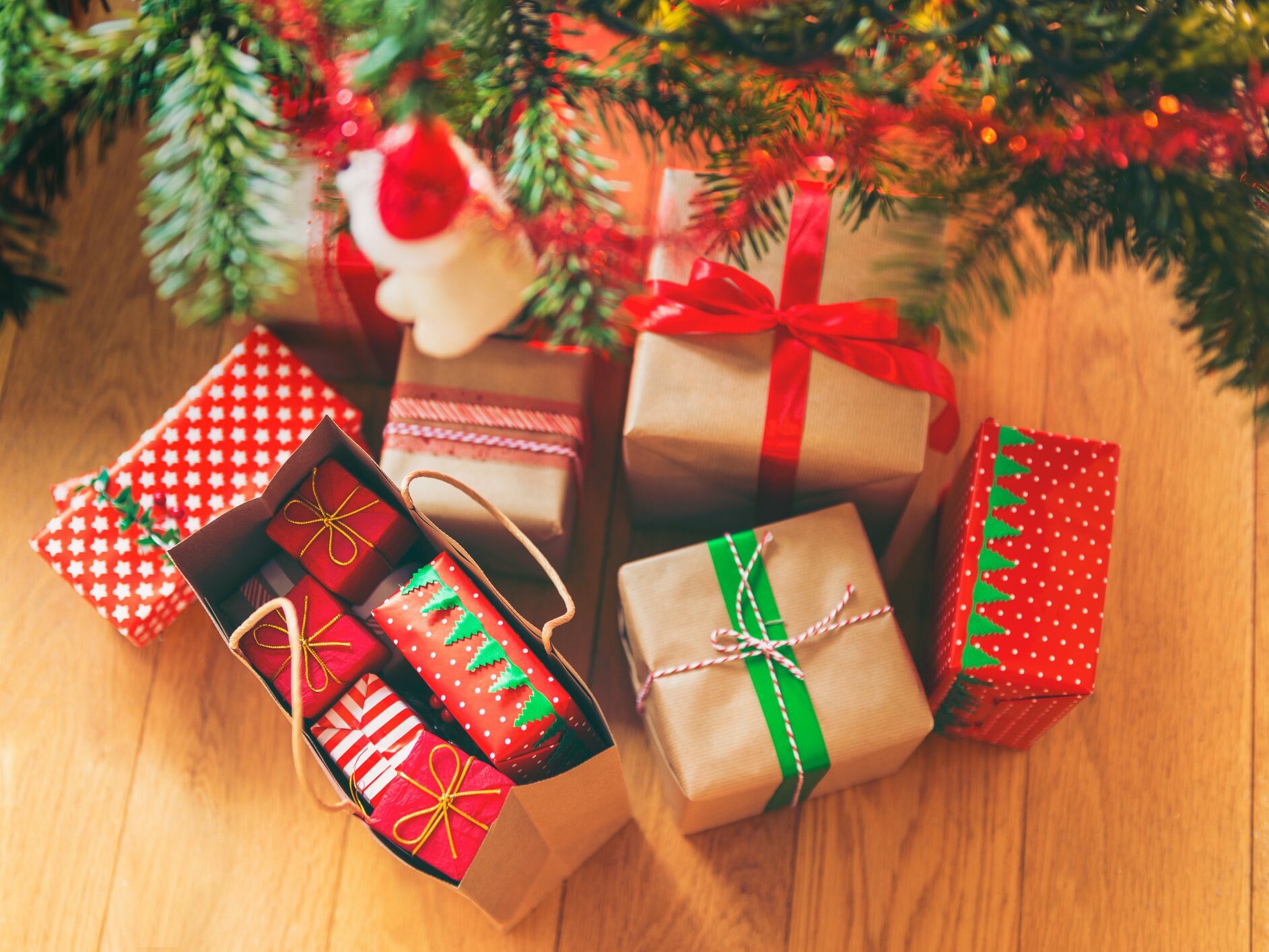 فن اختيار الهدايا.. نصائح مهمة قبل شراء هدايا الكريسماس 