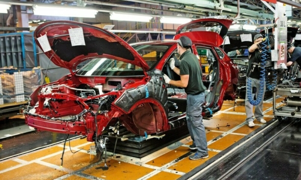 تراجع إنتاج السيارات في المملكة المتحدة إلى أدنى مستوى منذ عام 1956 